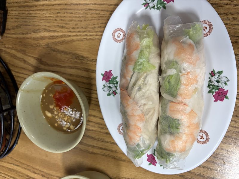 Tau Bay food
